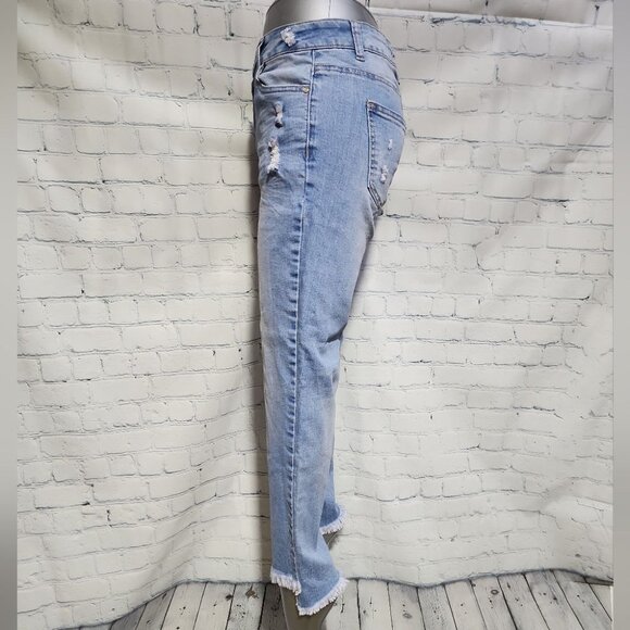 Prettie Baddie distressed raw hem jeans - Picture 2 of 11
